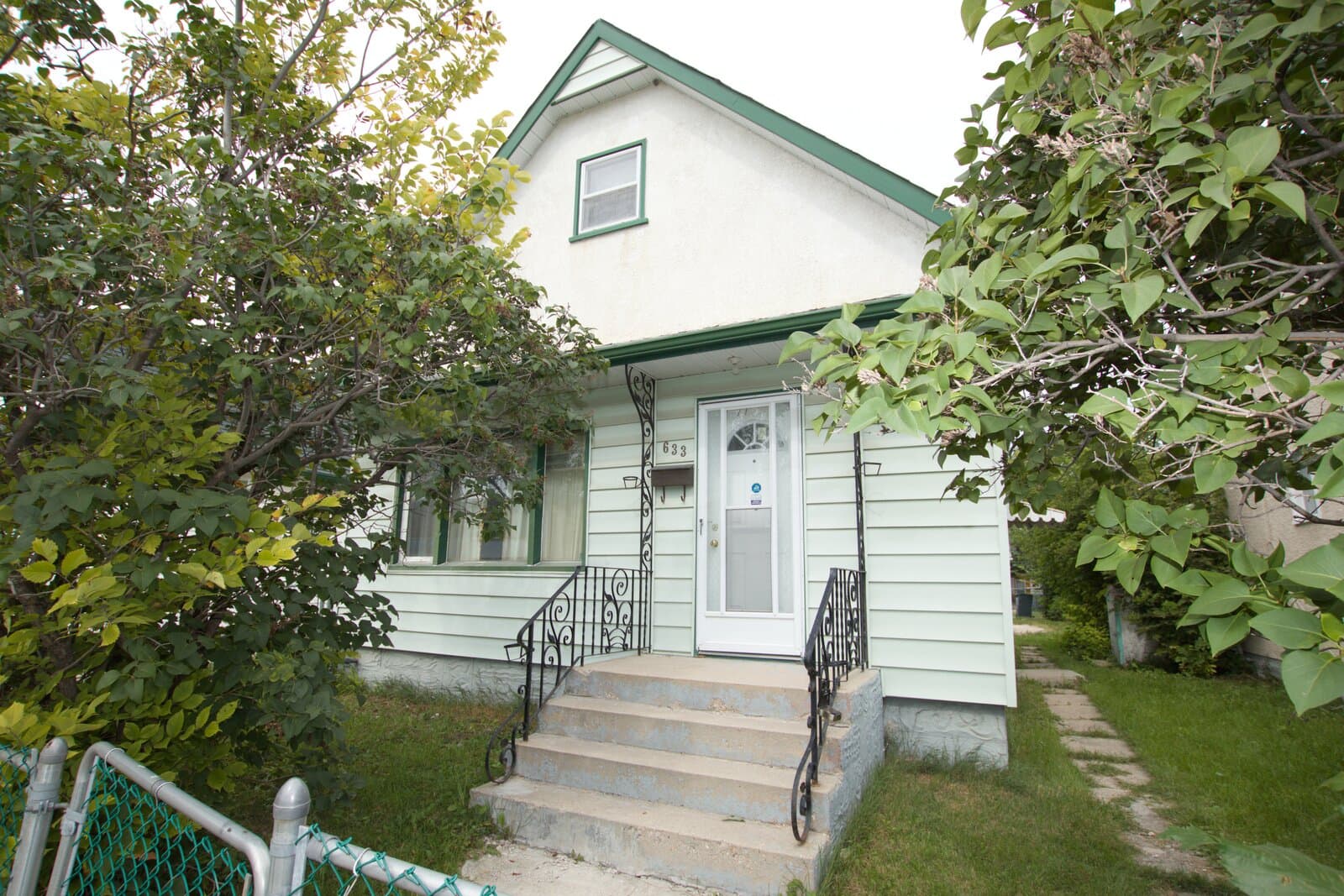 633 Alfred Avenue, Winnipeg, MB — $149,900 listing by MIB Division at Royal LePage Prime