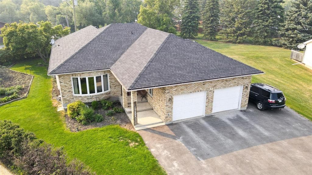 36 Poplar Drive, Oakbank, MB R5N 0K5 — sold by MIB Division at Royal LePage Prime