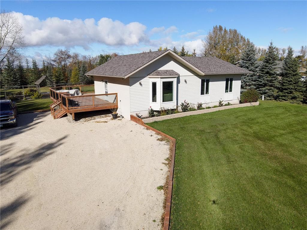 51106 Mun 26E Road, Lorette, MB R5K 0W4 — sold by MIB Division at Royal LePage Prime
